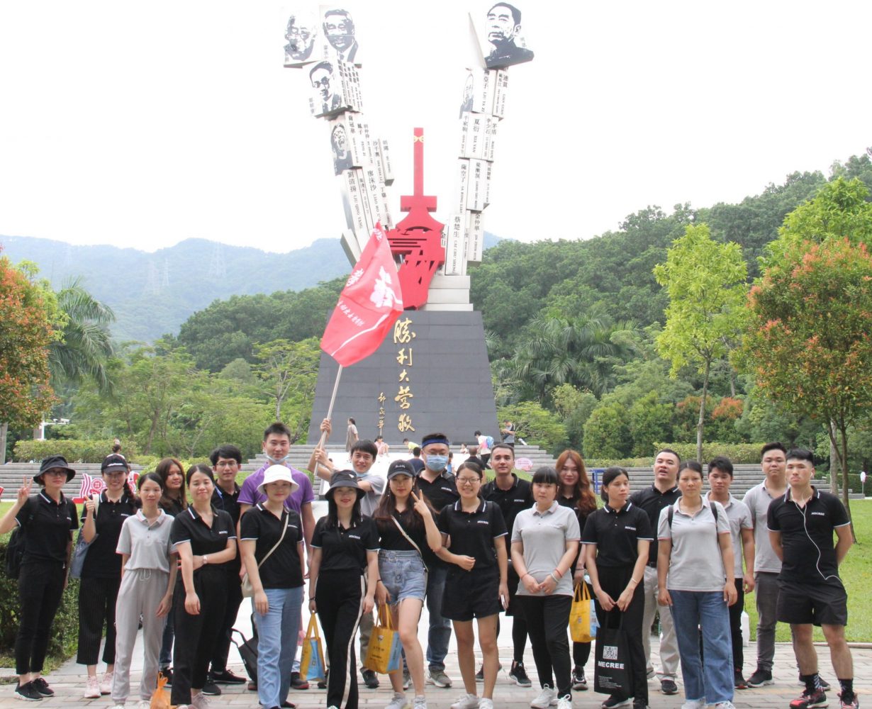 Climbing-Yangtai-Mountain